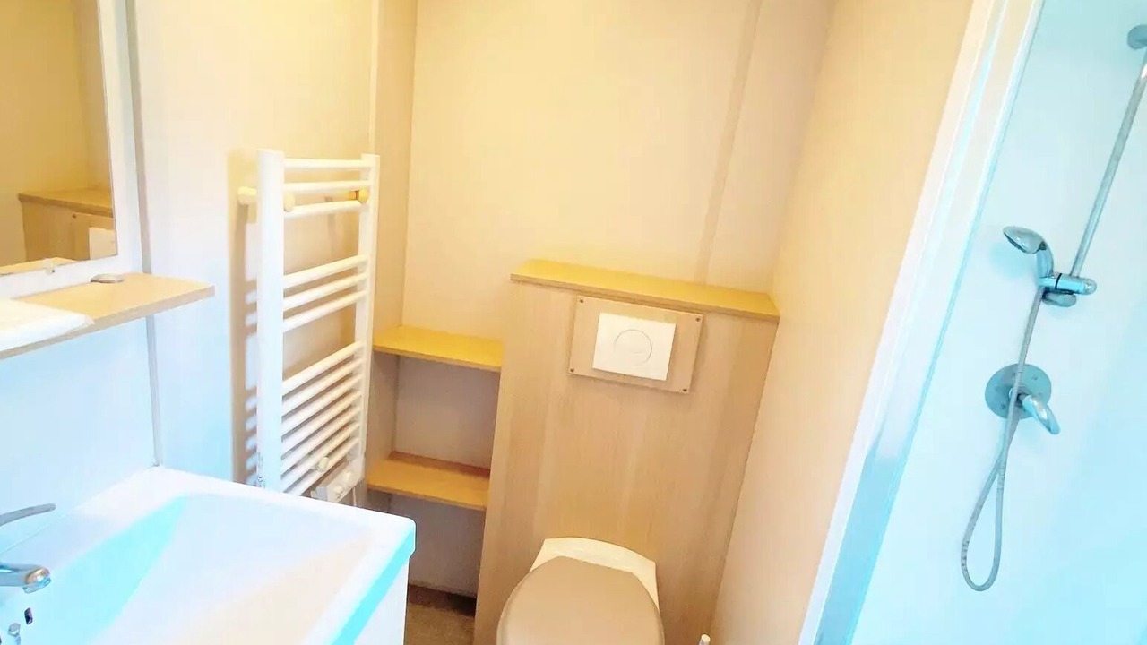 Photo of Bathroom in Saint-Maximin