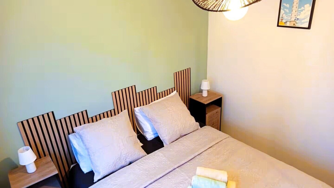 Photo of Bedroom in Calais City Center