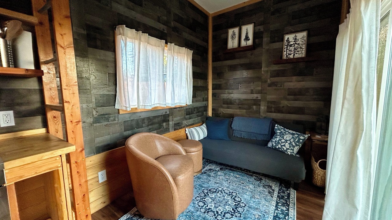 Photo of Livingroom in Everett
