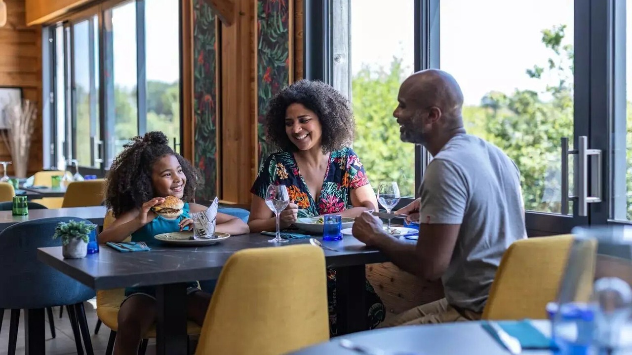 Photo of Others in Pressac