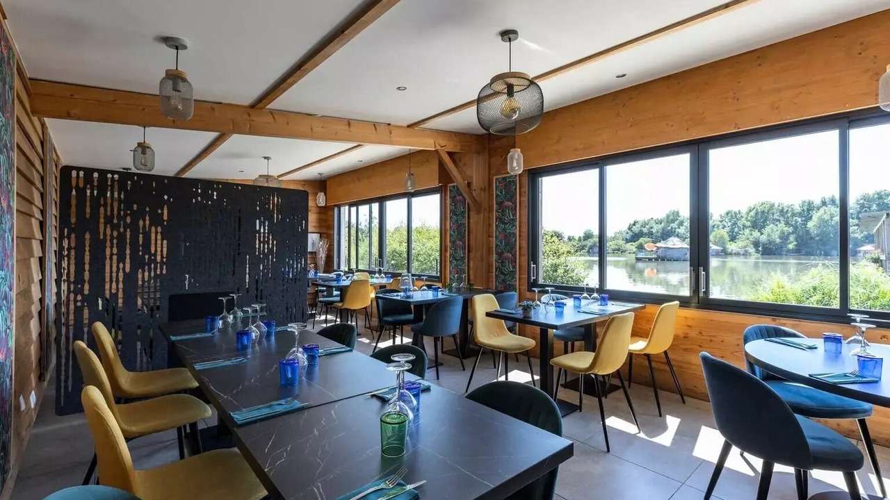 Photo of Others in Pressac