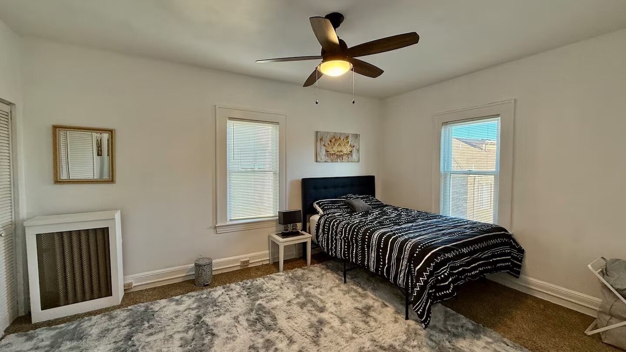 Photo of Bedroom in Edgewater