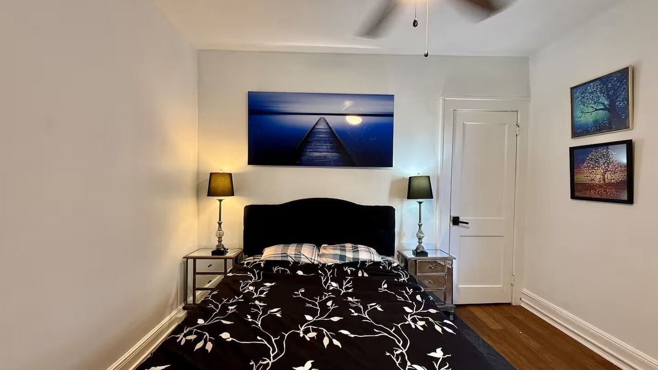 Photo of Bedroom in Edgewater