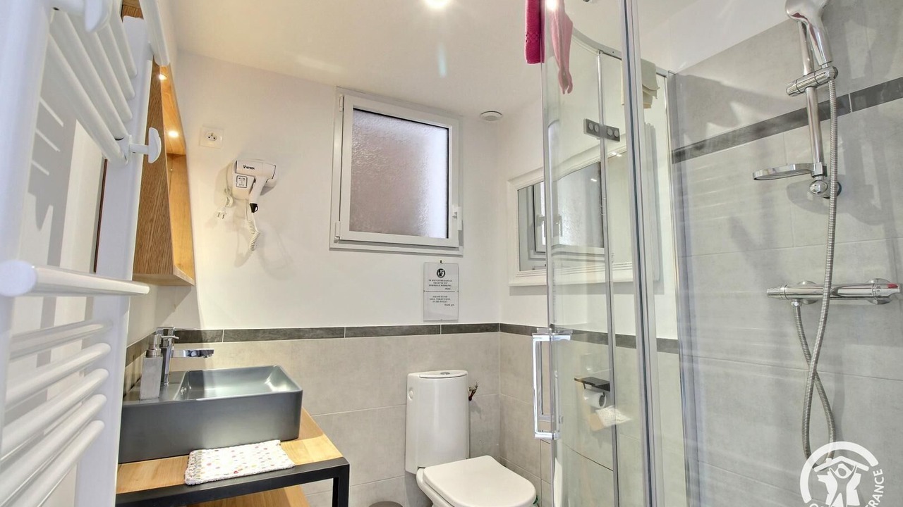 Photo of Bathroom in Beganne