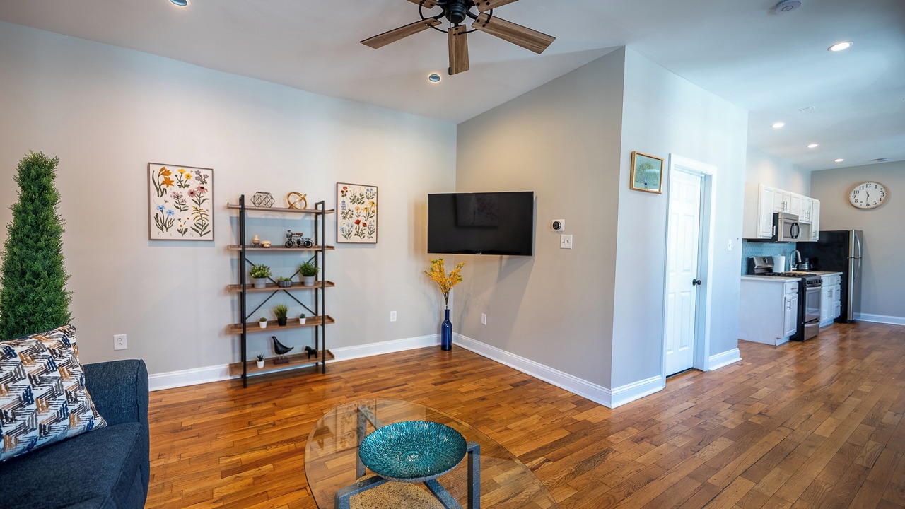 Photo of Livingroom in Fairmount