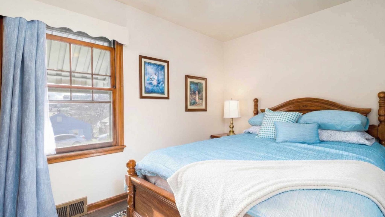 Photo of Bedroom in Steubenville