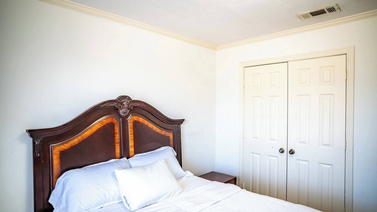 Photo of Bedroom in Northeast Carrollton