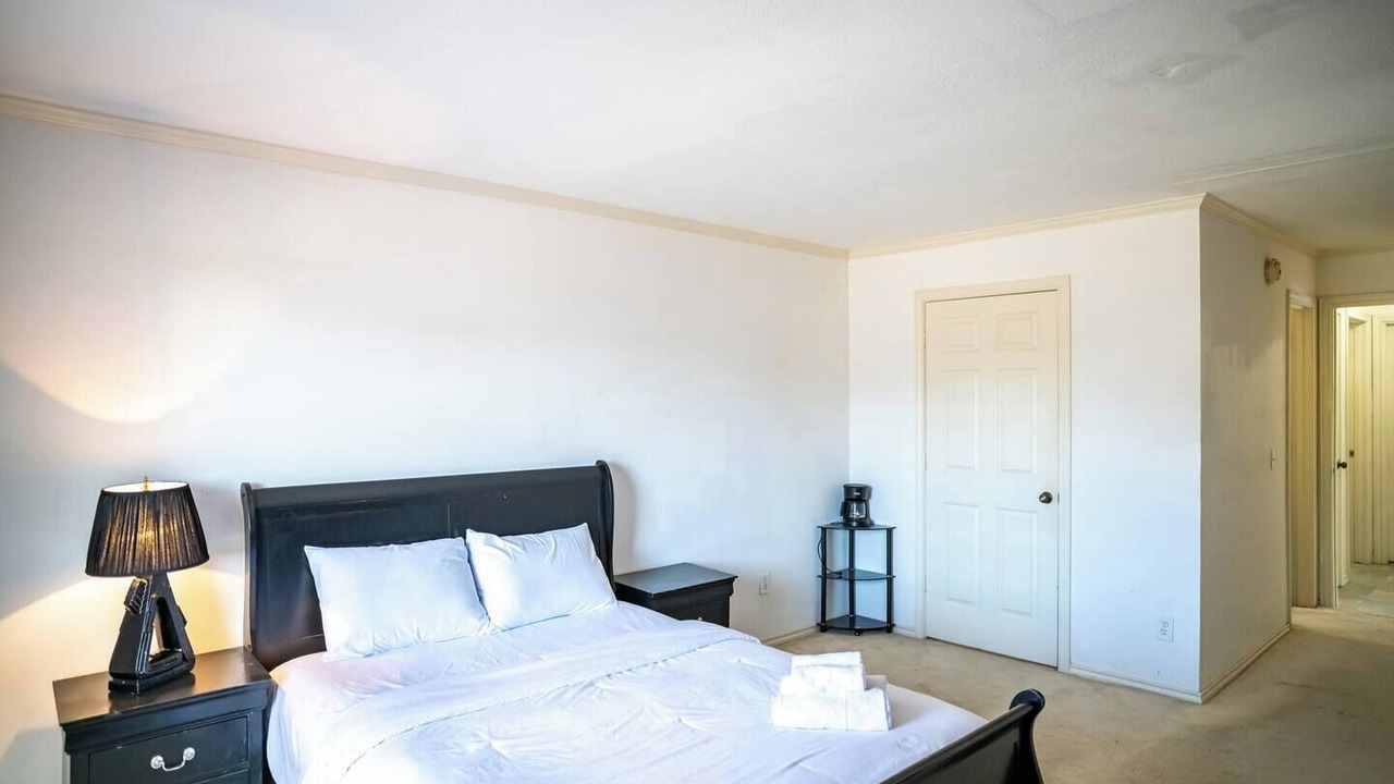 Photo of Bedroom in Northeast Carrollton