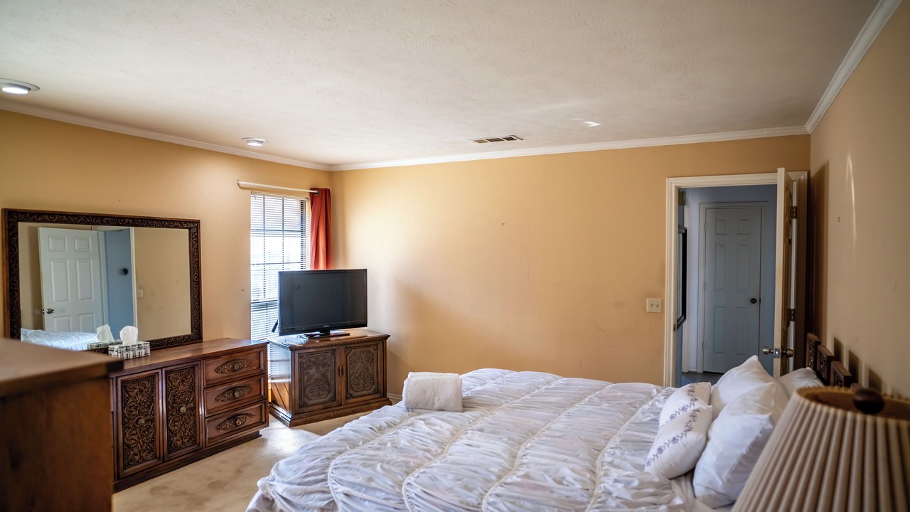Photo of Bedroom in Northeast Carrollton