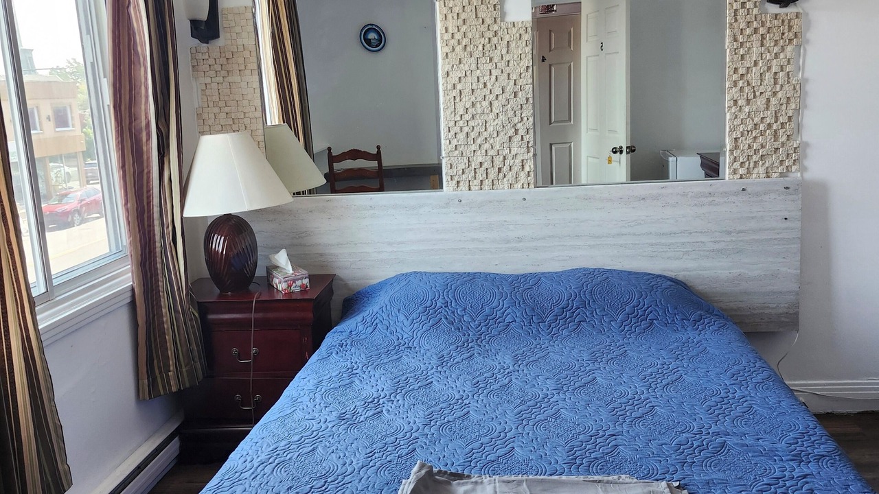 Photo of Bedroom in Pont-Viau