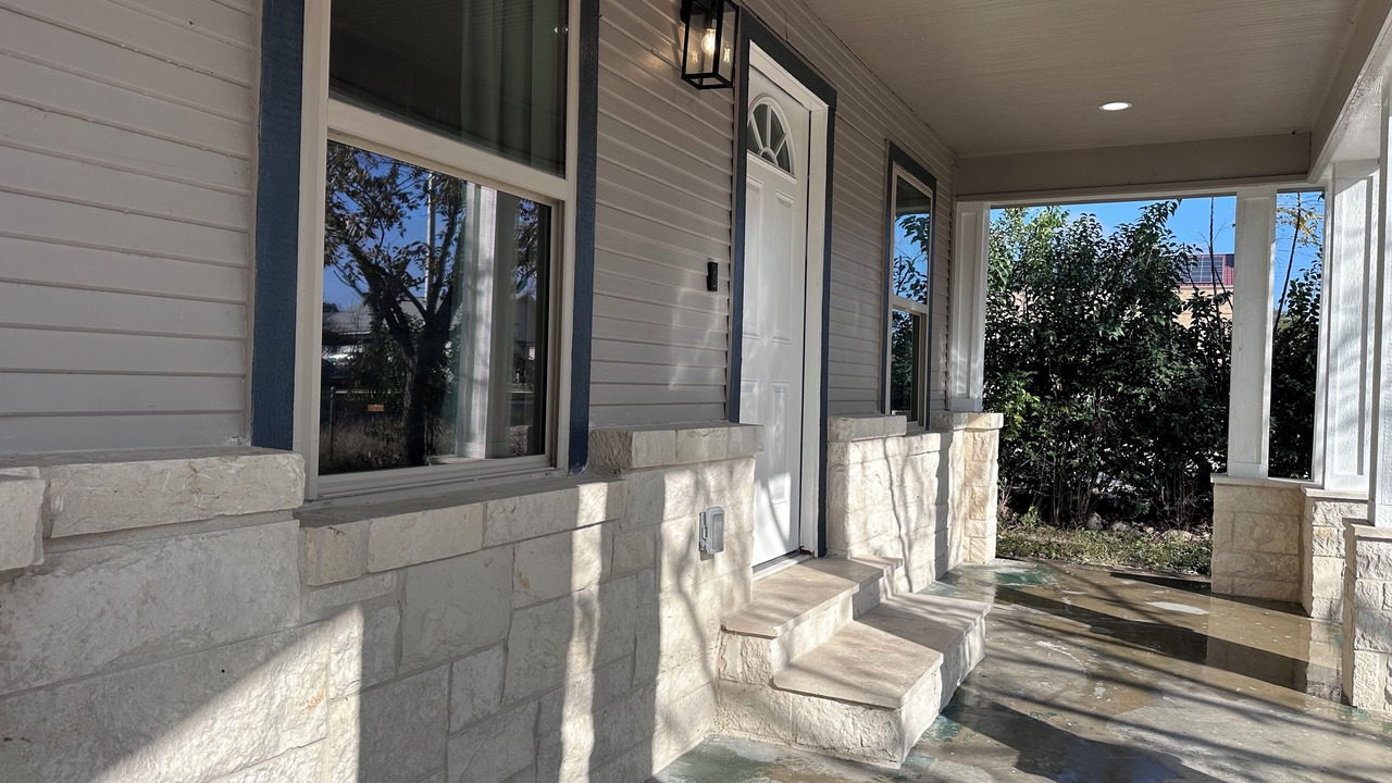 Photo of Outdoor in Highland Park