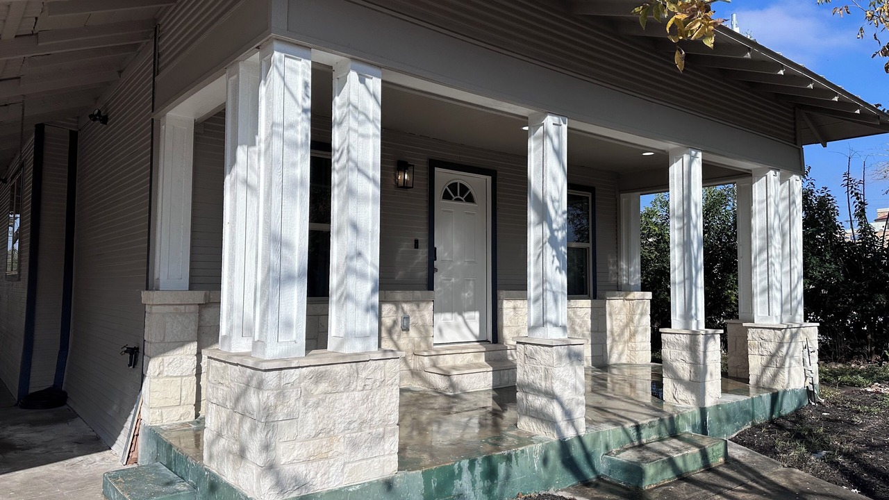Photo of Outdoor in Highland Park