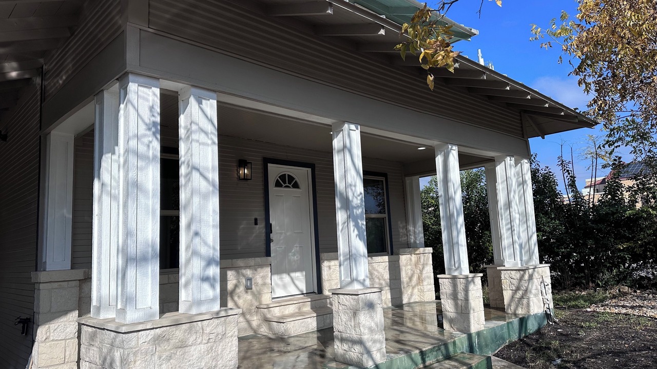 Photo of Outdoor in Highland Park