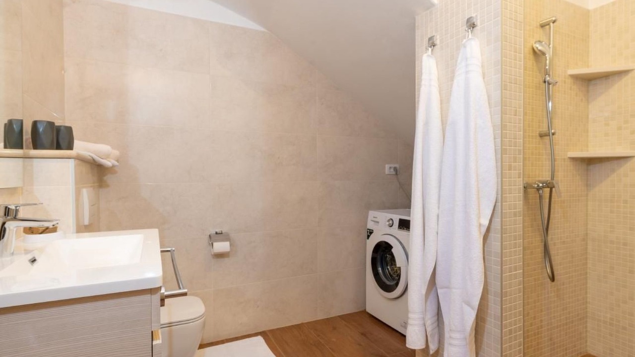 Photo of Bathroom in Vinez