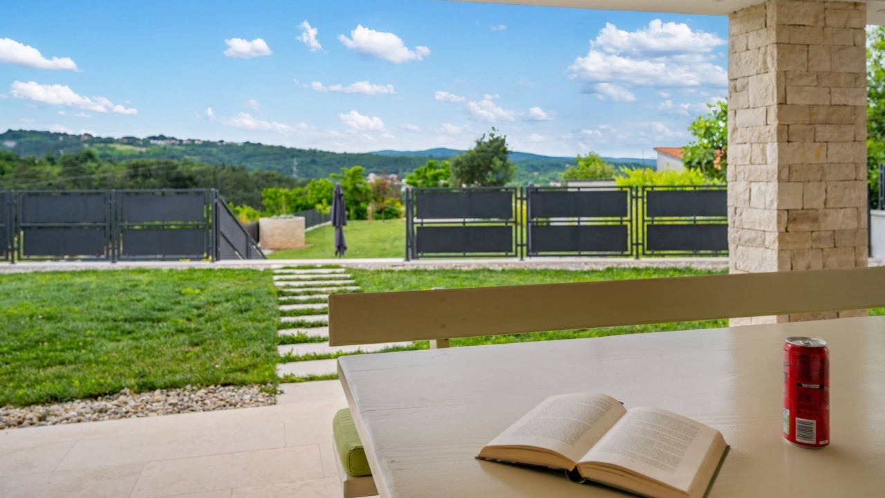 Photo of Outdoor in Vinez