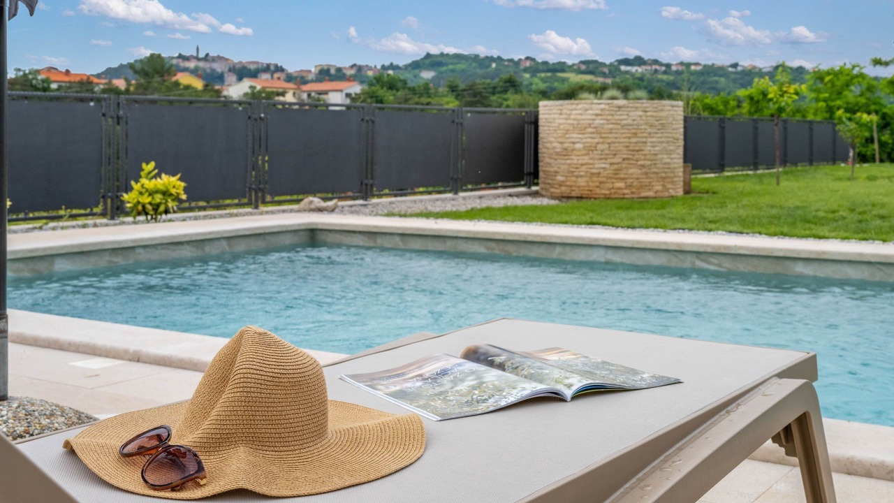 Photo of Outdoor in Vinez