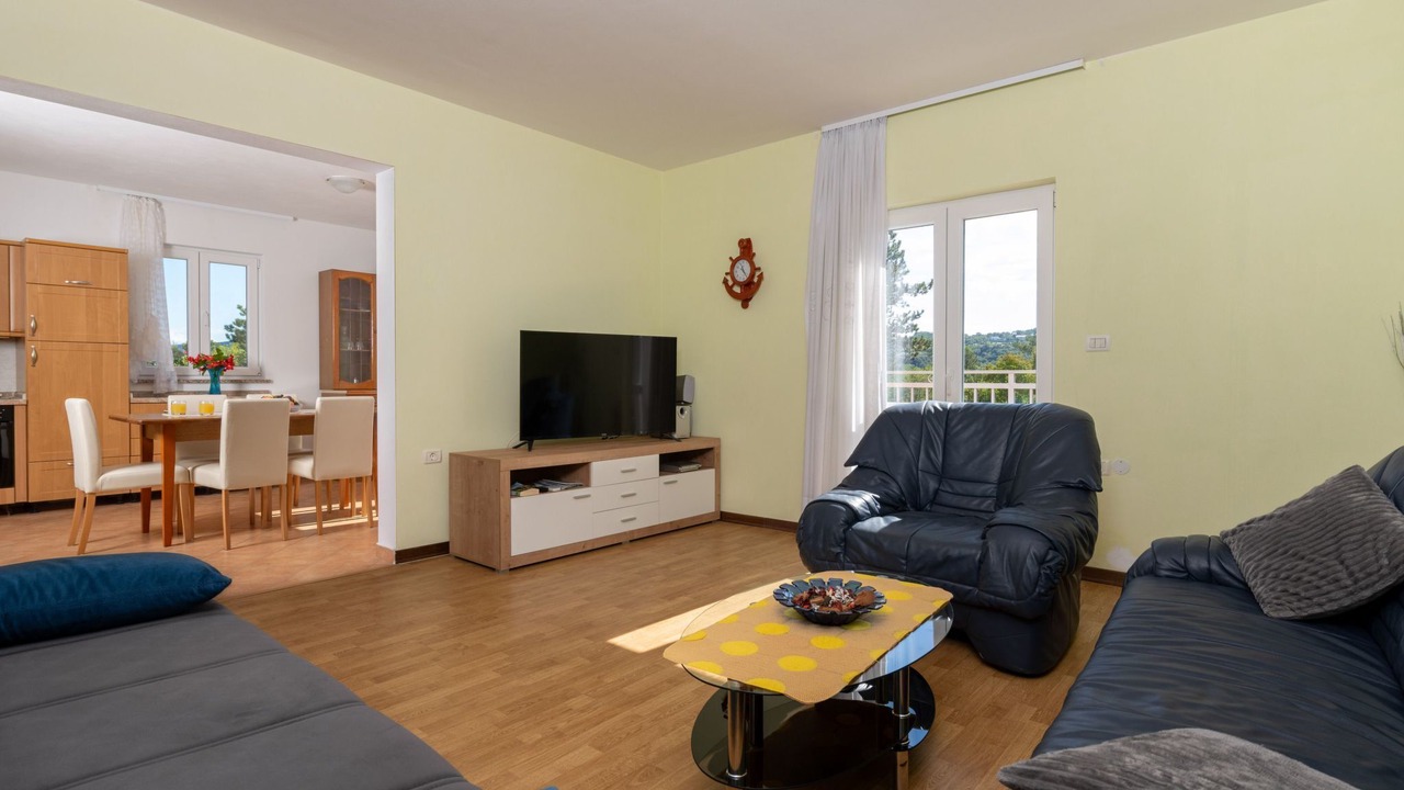 Photo of Livingroom in Vinez