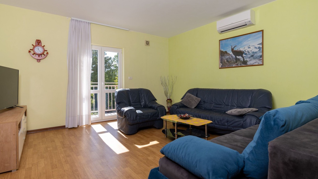 Photo of Livingroom in Vinez
