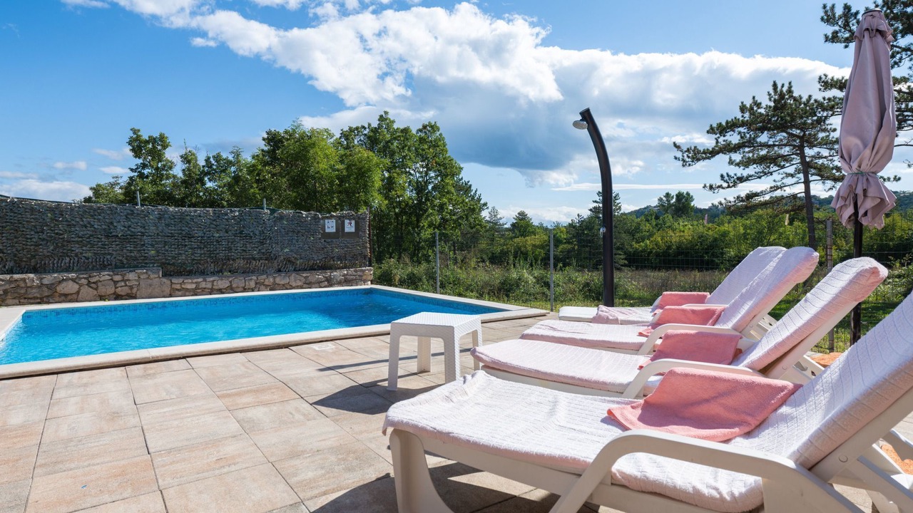 Photo of Outdoor in Vinez