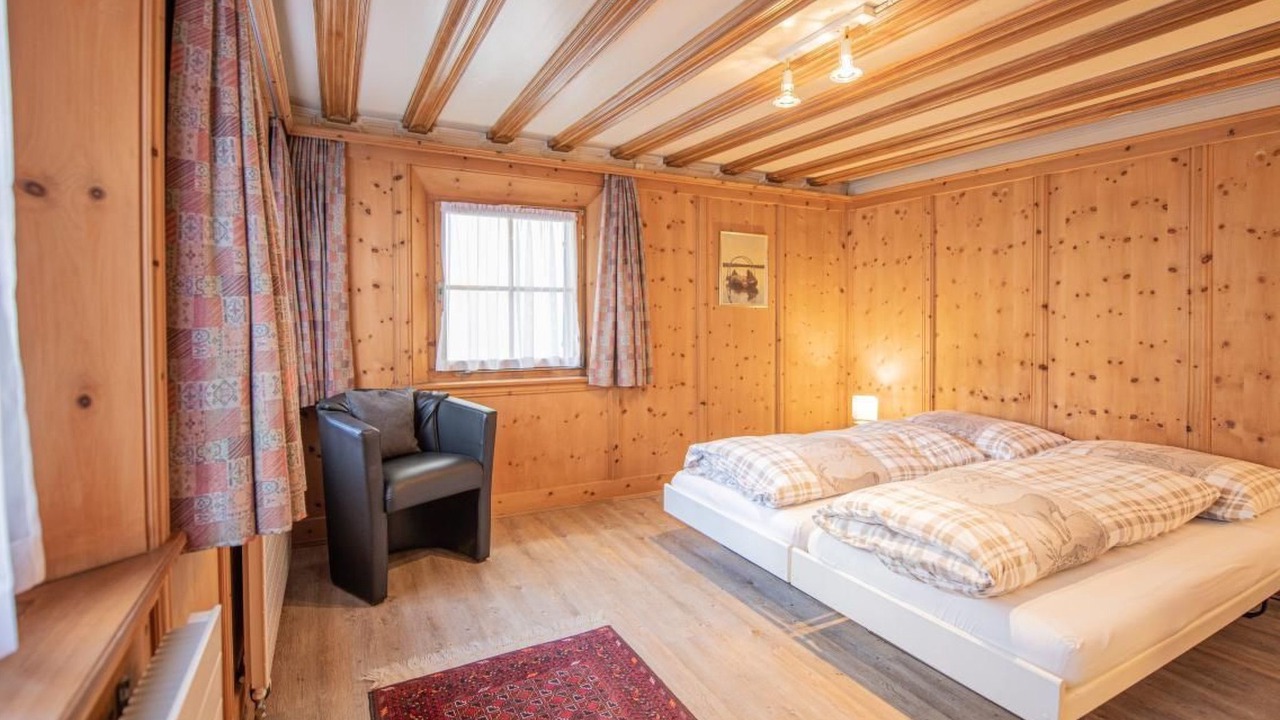 Photo of Bedroom in Samedan