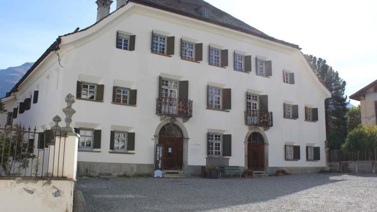 Photo of Others in Samedan