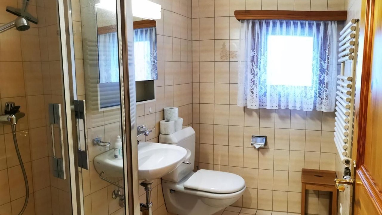 Photo of Bathroom in Bever