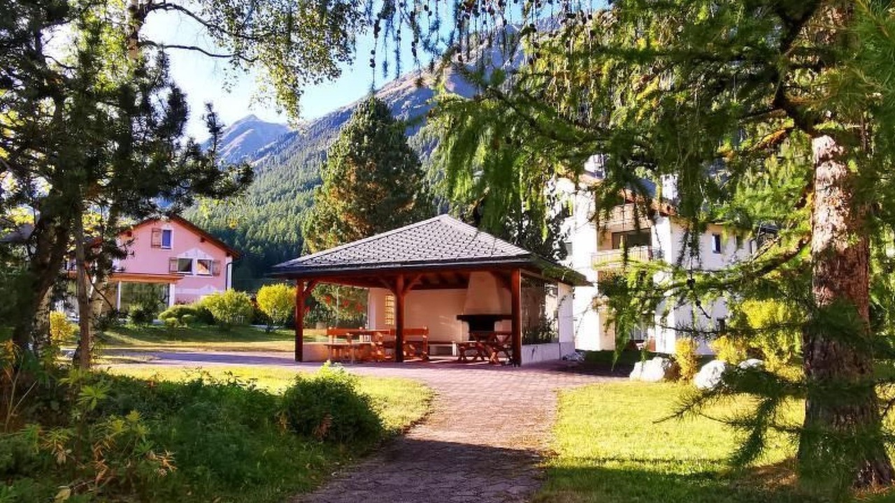 Photo of Outdoor in Bever