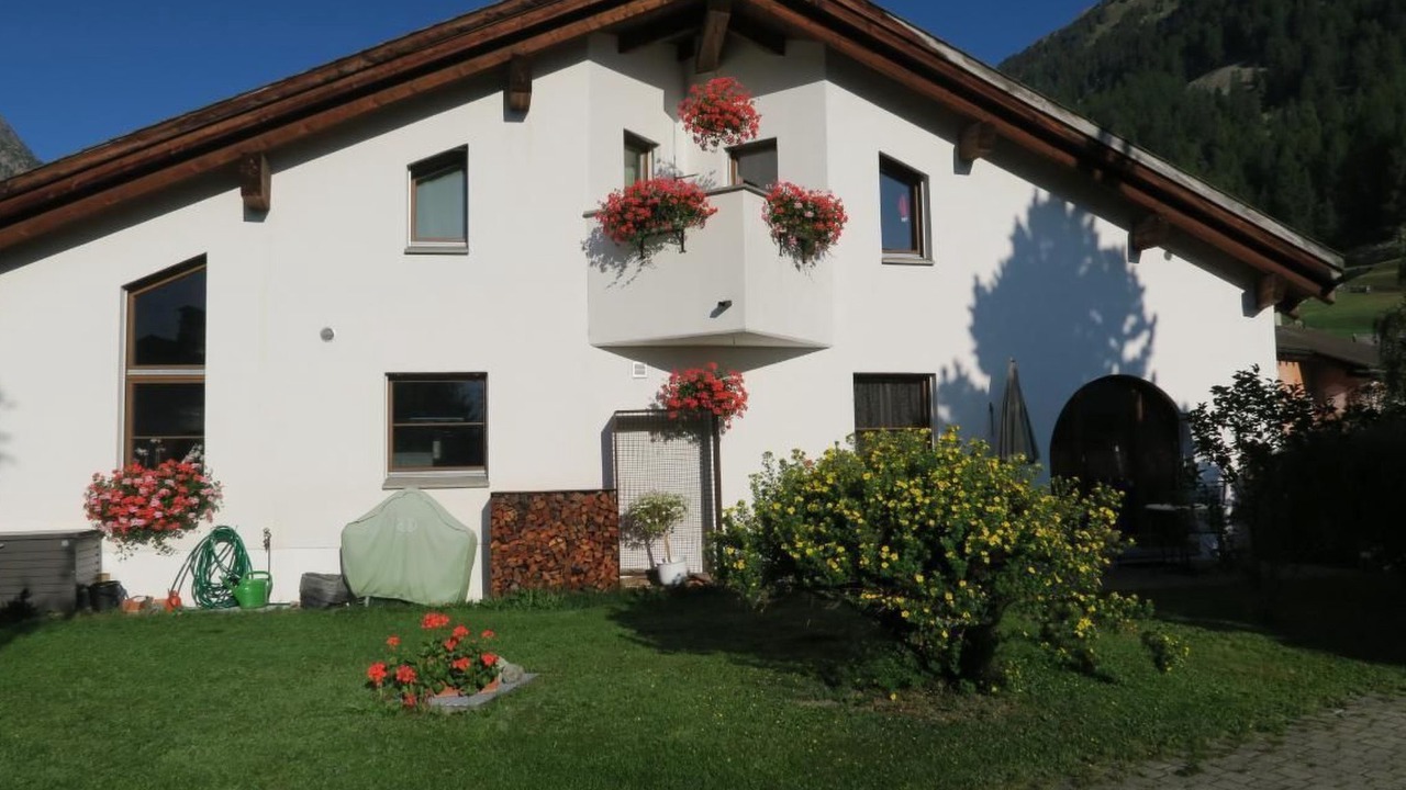 Photo of Outdoor in Bever