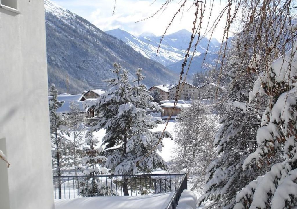 Photo of Outdoor in Bever