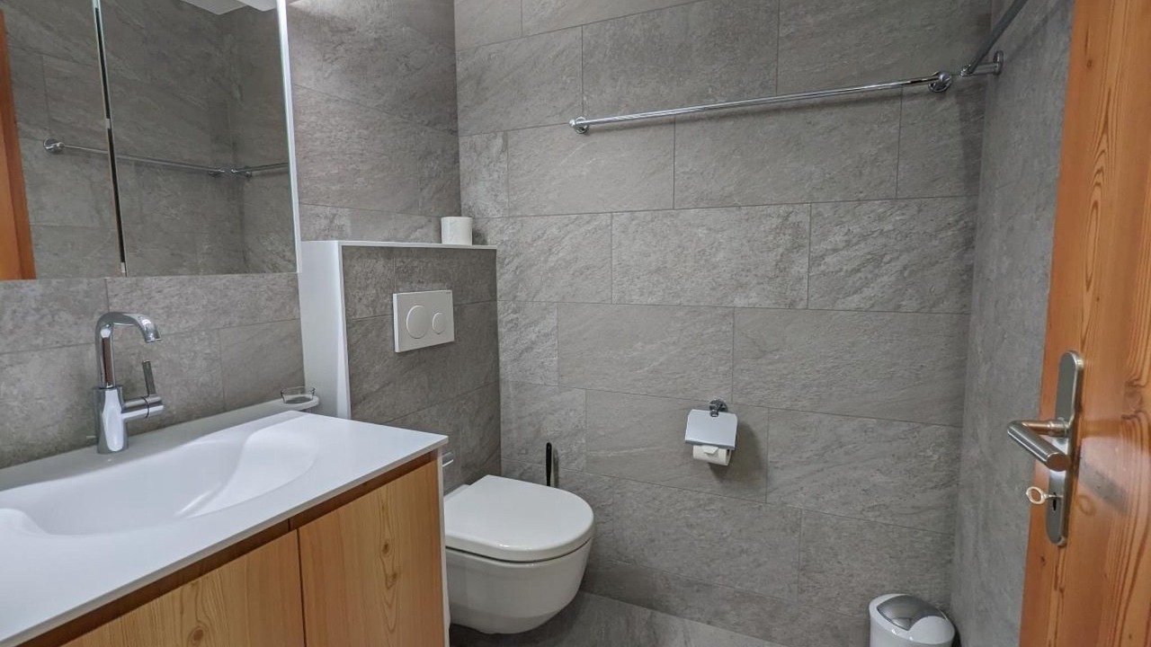 Photo of Bathroom in Samedan