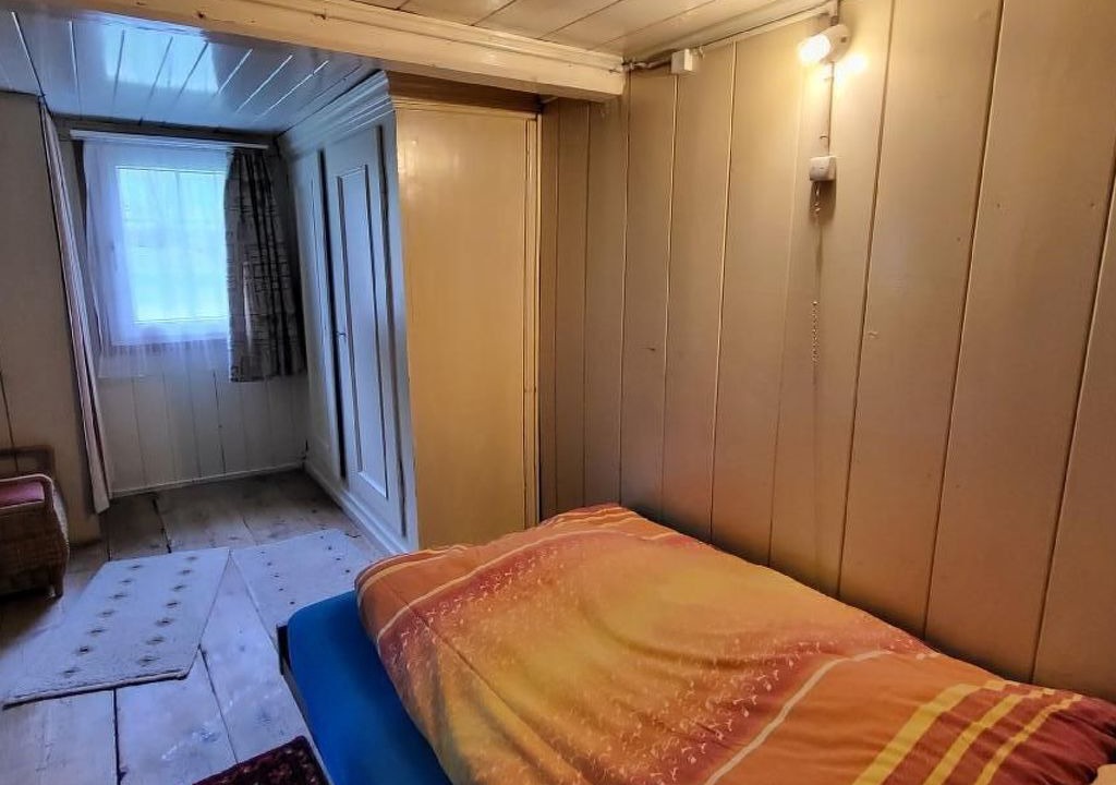 Photo of Bedroom in Engi