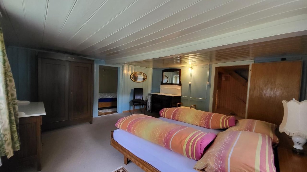 Photo of Bedroom in Engi
