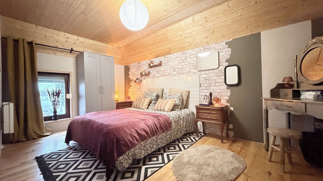 Photo of Bedroom in Crespin