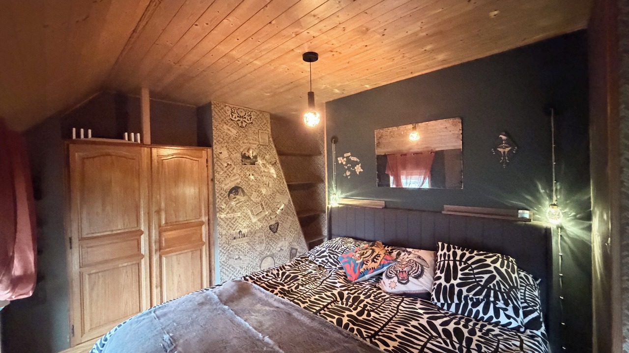 Photo of Bedroom in Crespin