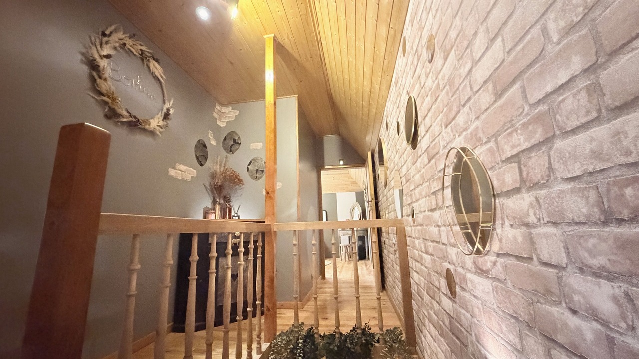 Photo of Others in Crespin