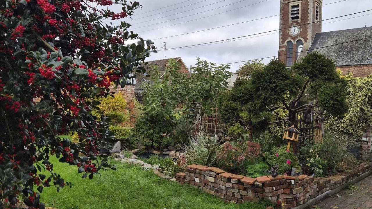 Photo of Others in Crespin