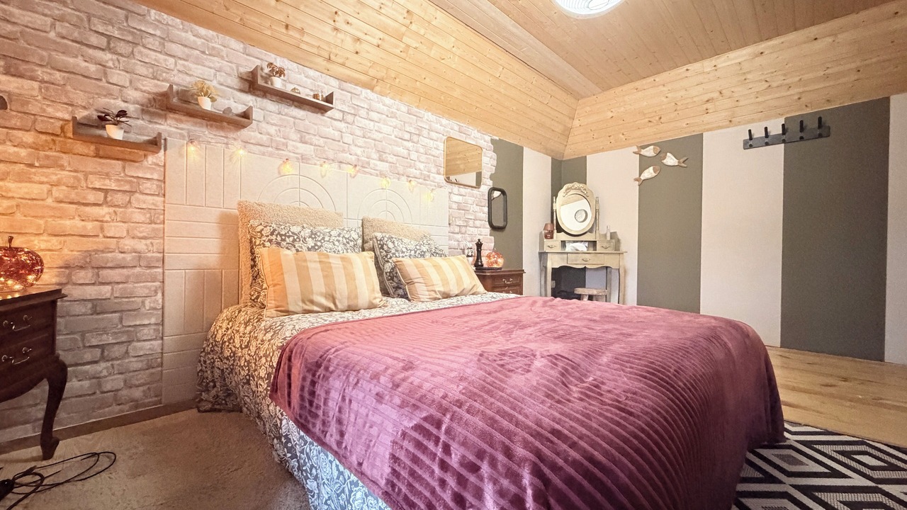 Photo of Bedroom in Crespin