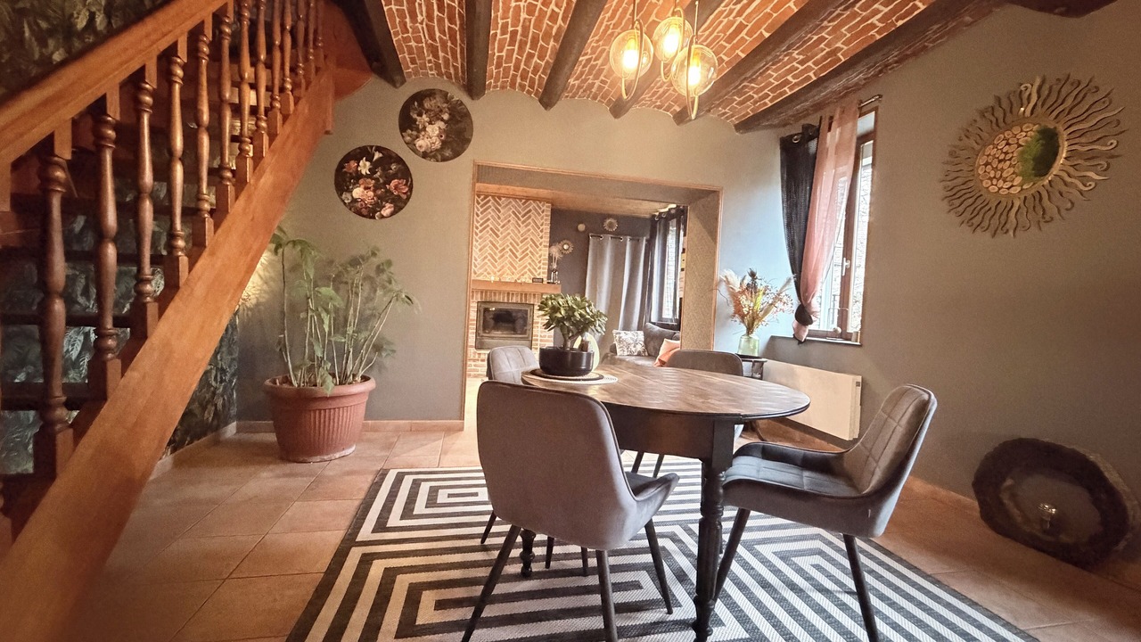 Photo of Others in Crespin