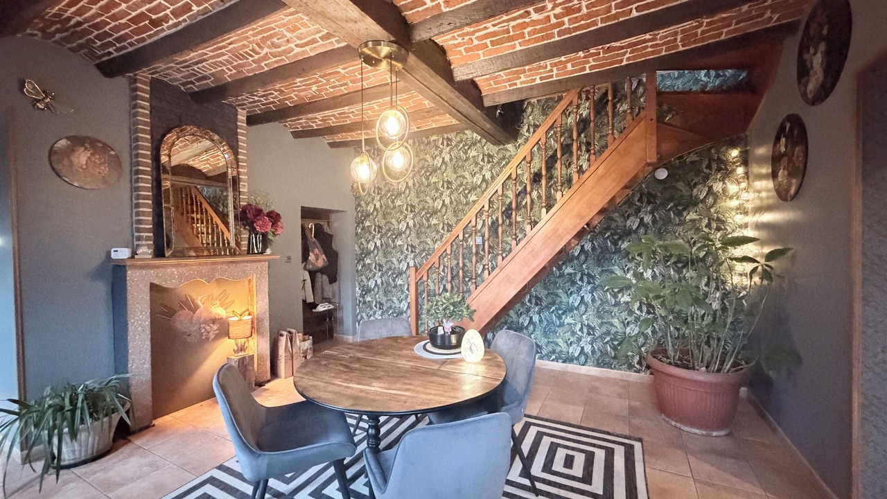 Photo of Others in Crespin