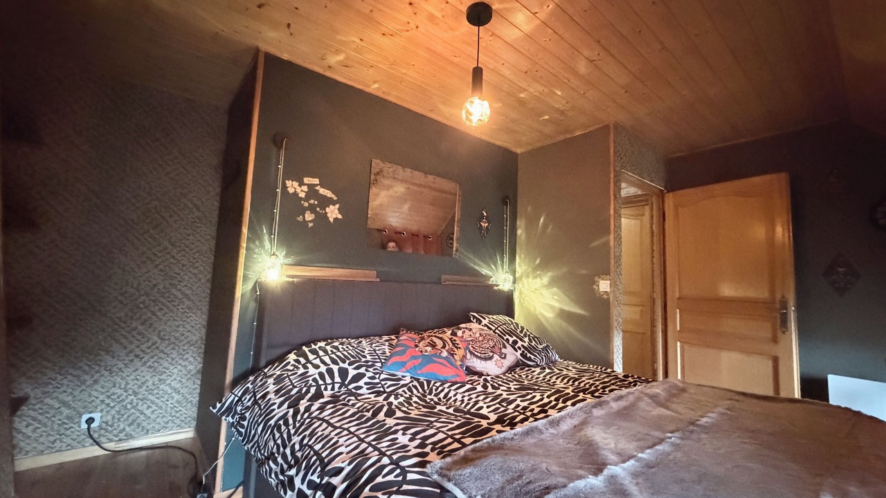 Photo of Bedroom in Crespin