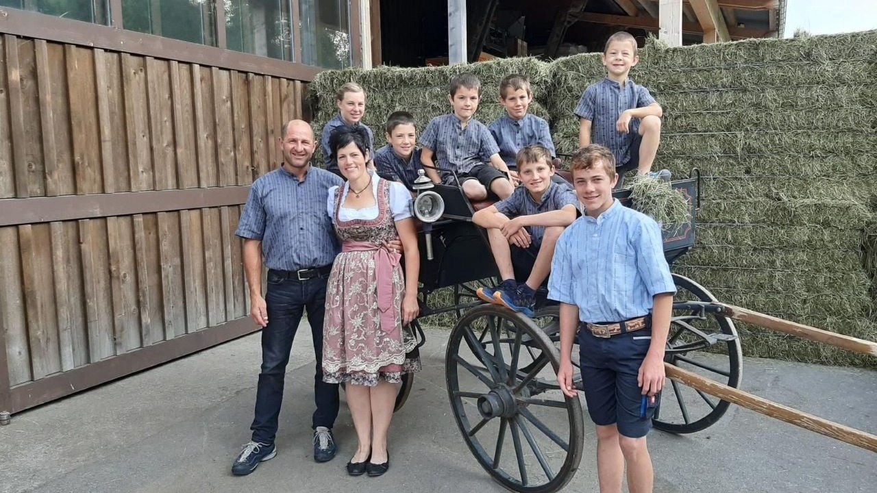 Photo of Others in Fluehli