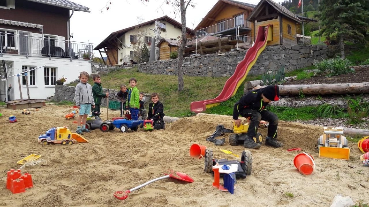 Photo of Others in Fluehli