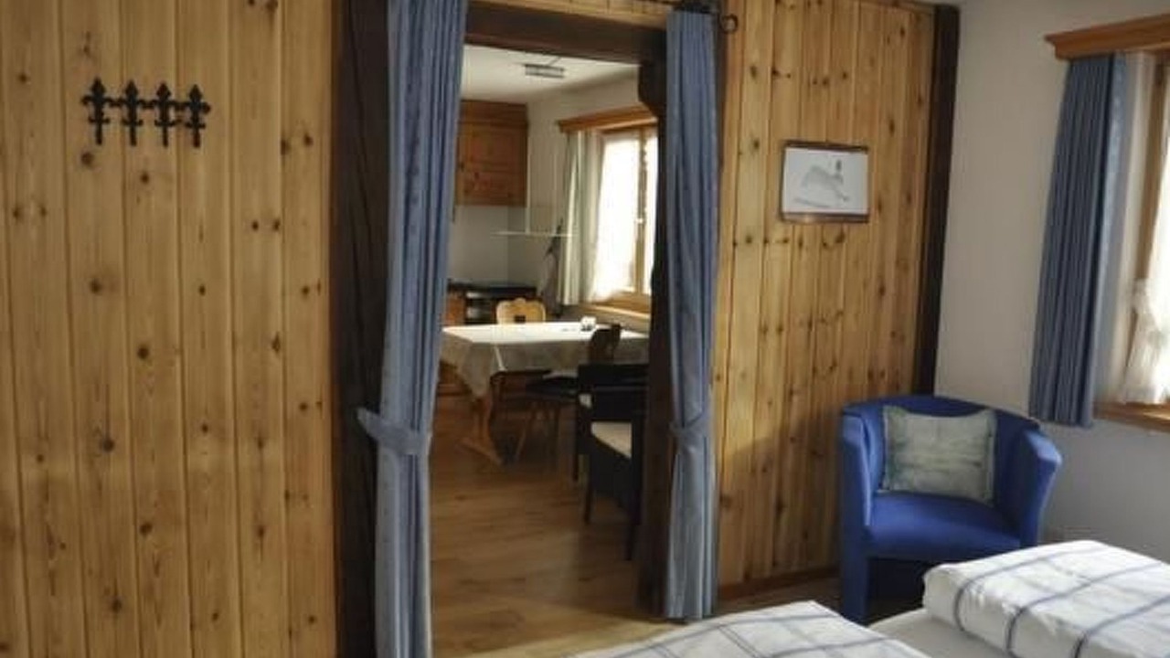 Photo of Bedroom in La Punt-Chamues-ch