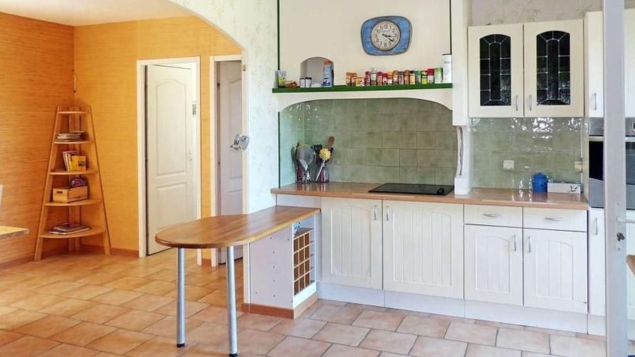 Photo of Kitchen in Saint-Siffret