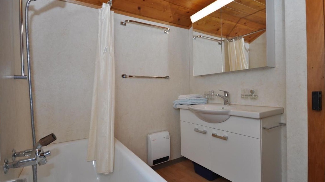 Photo of Bathroom in Murren