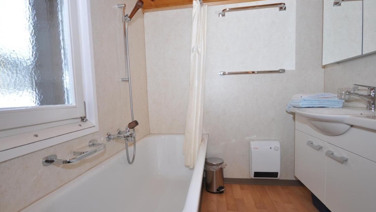 Photo of Bathroom in Murren