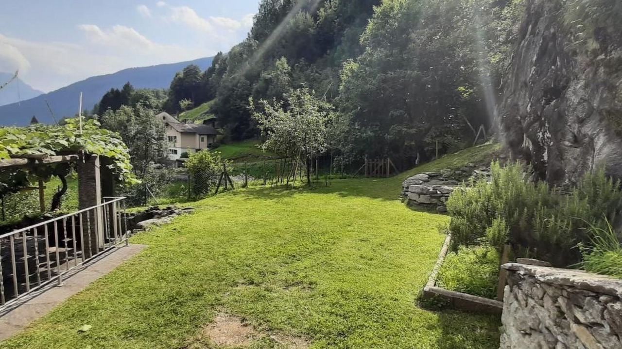 Photo of Outdoor in Negrentino