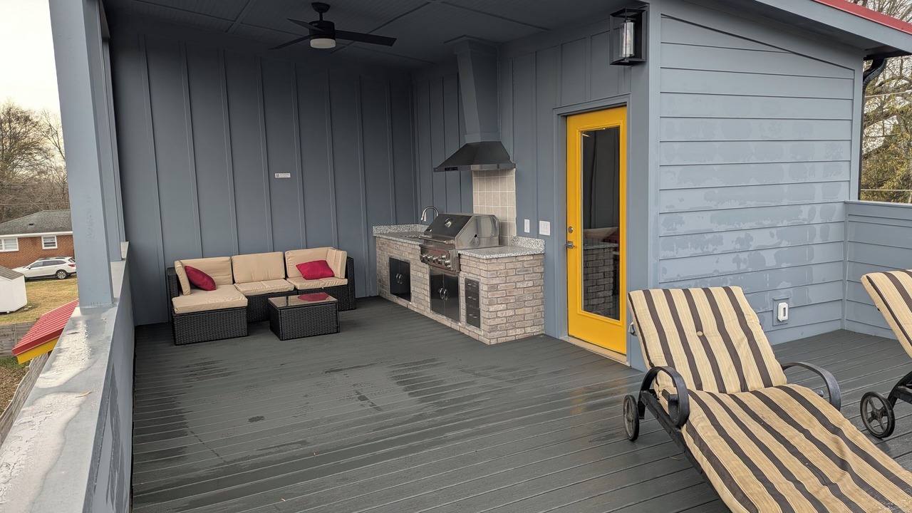 Photo of Patio Balcony in Southwest Raleigh