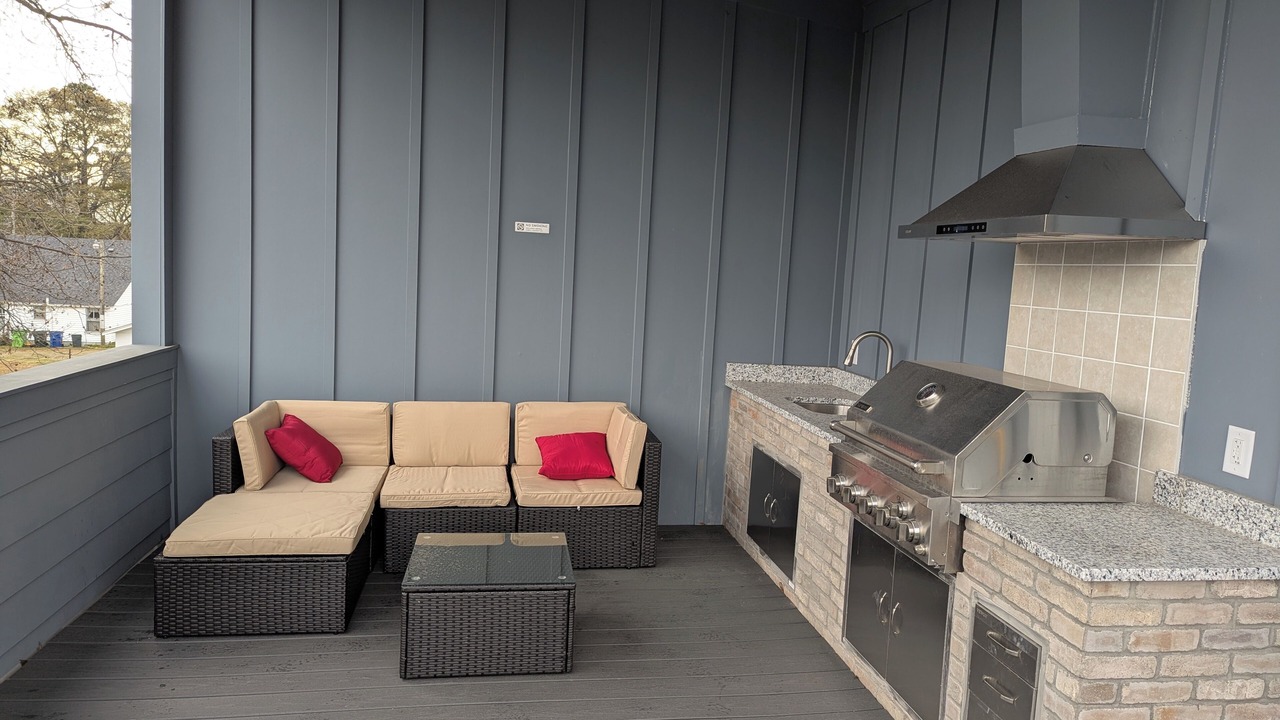 Photo of Patio Balcony in Southwest Raleigh