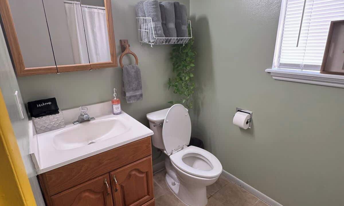 Photo of Bathroom in Woodlake - Briar Meadow